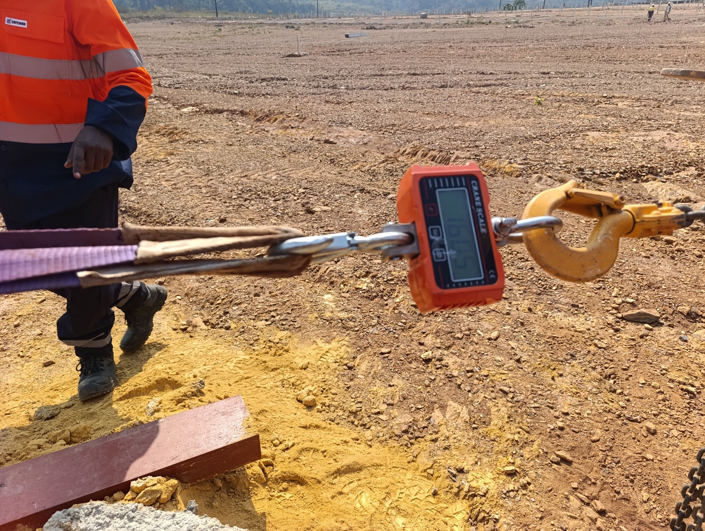 Pull-out testing equipment setup
